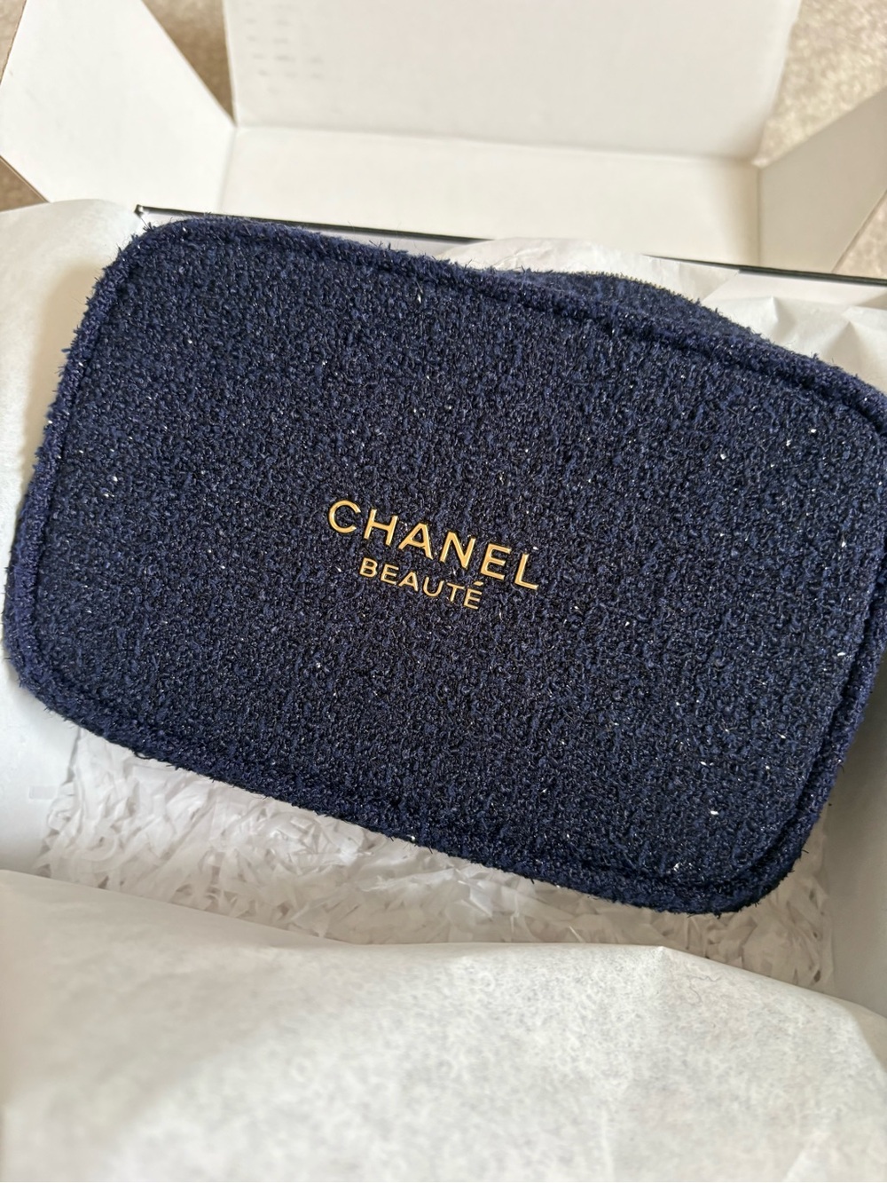 Chanel Christmas 2025 Beauty Pouch with Gift Box with Branded Ribbon - Picture 3 of 3